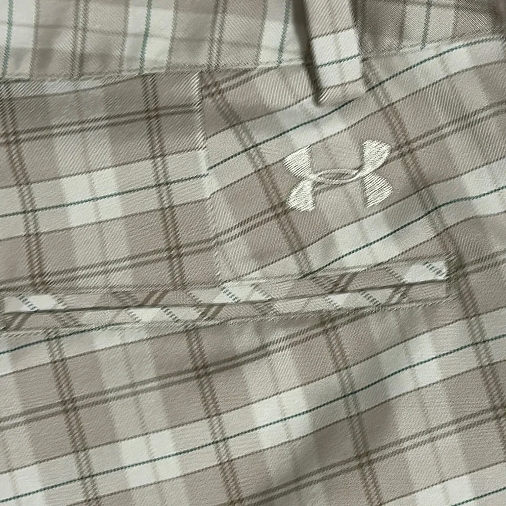Under Armour Performance Shorts Men 36 Beige Plaid Chino Lightweight Golf